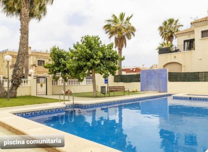 Arco Mediterraneo Chalet Independiente 또레비에하 외부 사진